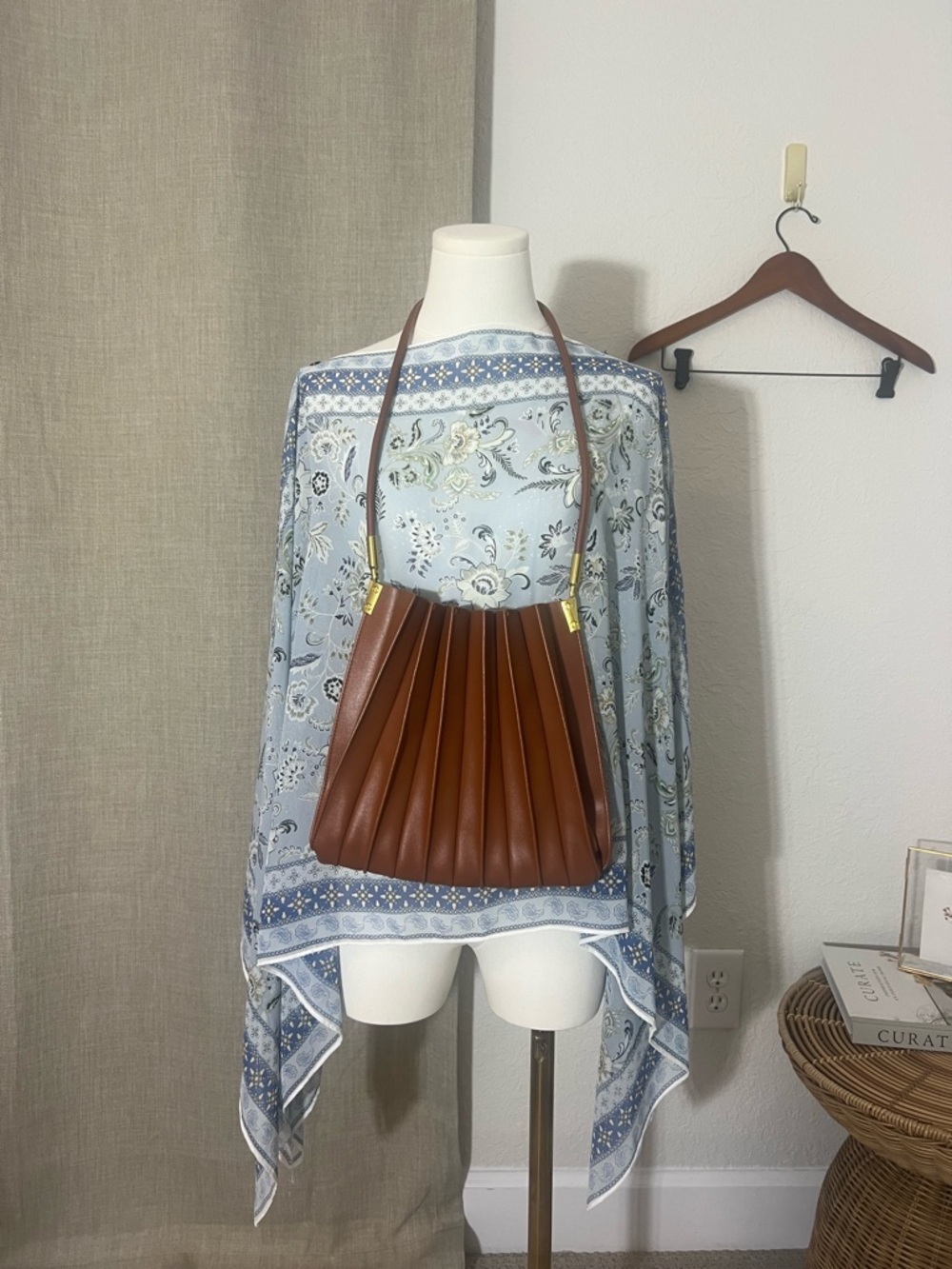 Pleated Brown Faux Leather Shoulder Bag Gold Hardware Boho Chic Slouch Purse